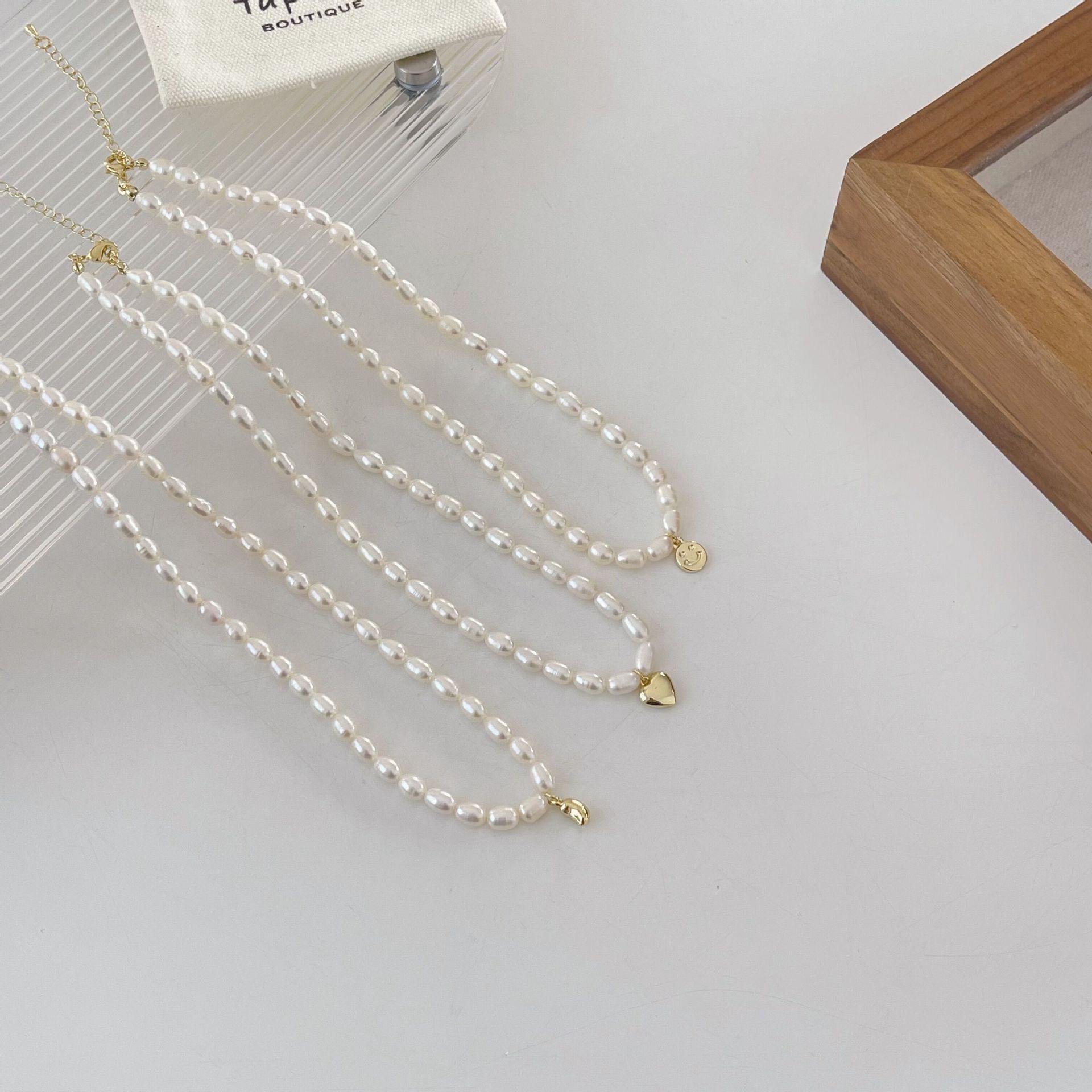 45g Weight Necklace Classification 1 Piece Quantity Daily Occasion Freshwater Pearl Material Heart Shape Pattern Women'S Gender Beaded Design Retro Style 1 Piece Retro Heart Shape Freshwater Pearl Beaded Necklace 18