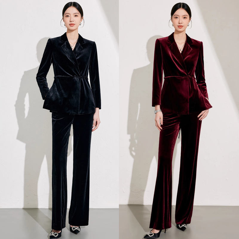 艾尚臣酒红丝绒西装外套女秋冬季显瘦修身新款高级感年会西服套装