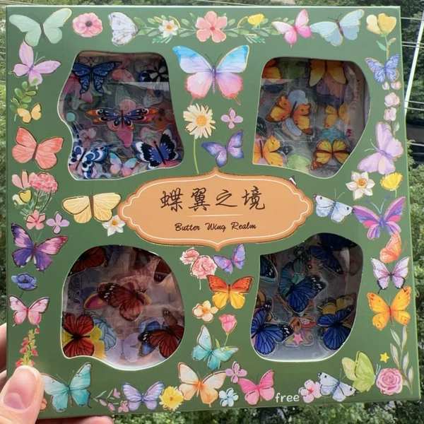 100 PET gift boxes of butterfly wings