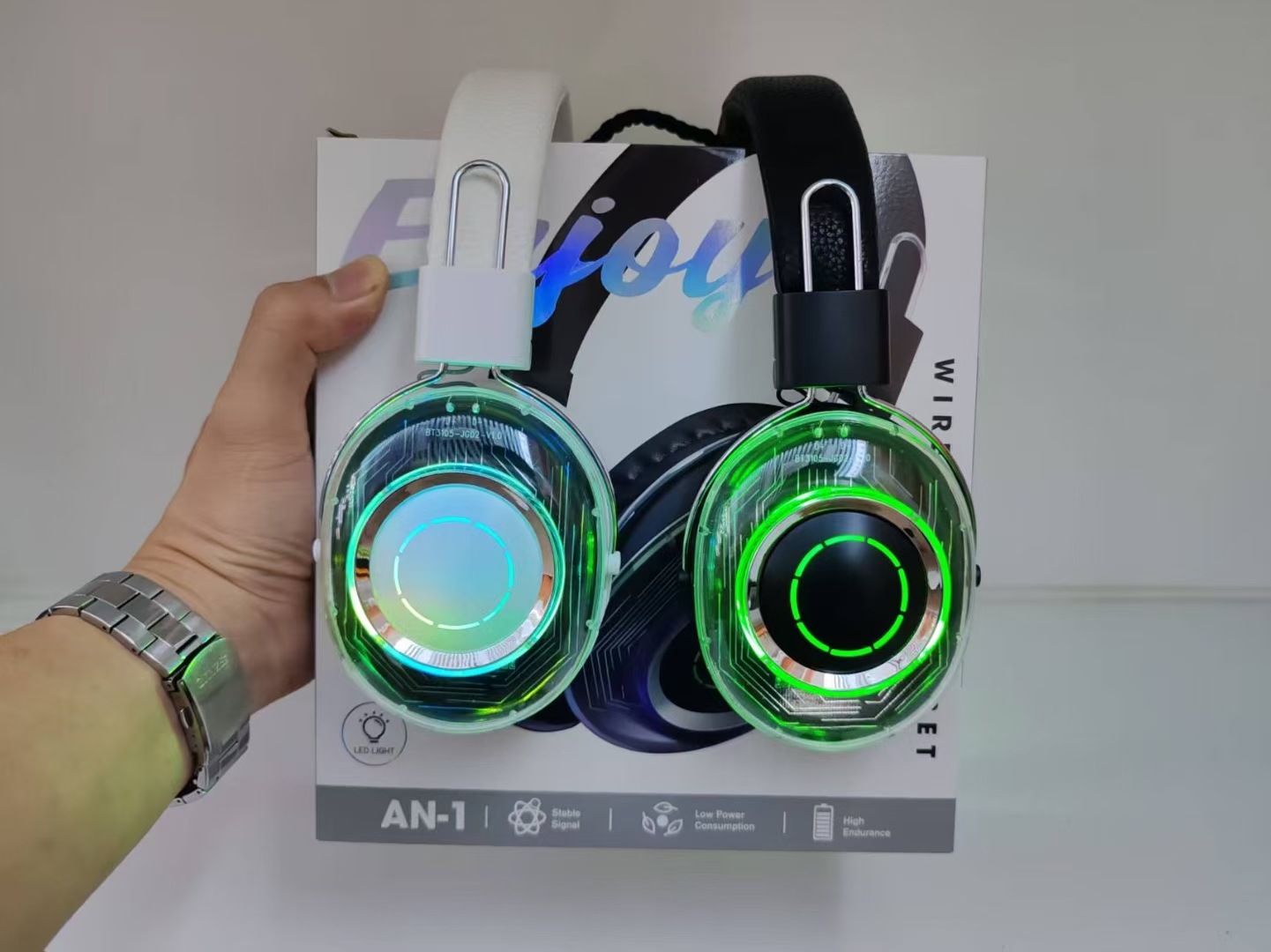 Nuevos auriculares Bluetooth transfronterizos AN - 1 iluminados chips cool e-deportes auriculares inalámbricos fábrica directa