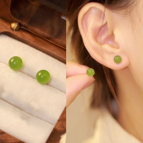 For the late Qing Dynasty, refreshing green and silver needle temperament earrings, unique design sense, high-end earrings, ancient style earrings for women