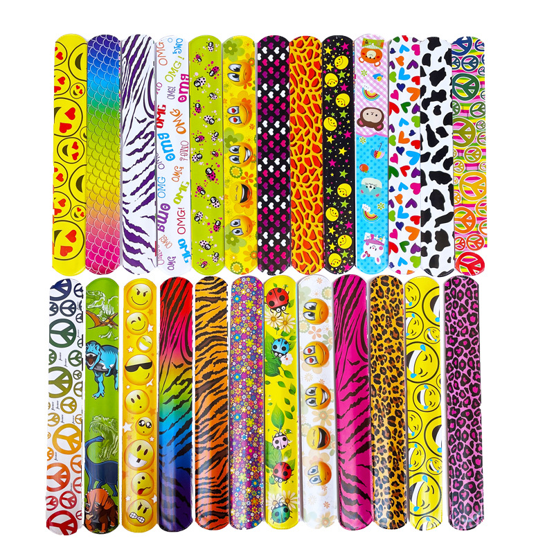 Anillo de presión de dibujos animados para niños retro anillo de presión impreso en forma de corazón pulsera de fiesta de cumpleaños transmisión transfronteriza