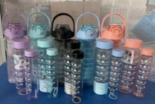 ����ˮ�س���С�����u׃�������׼�����Ů���W�t���ֵ�����ױ��S