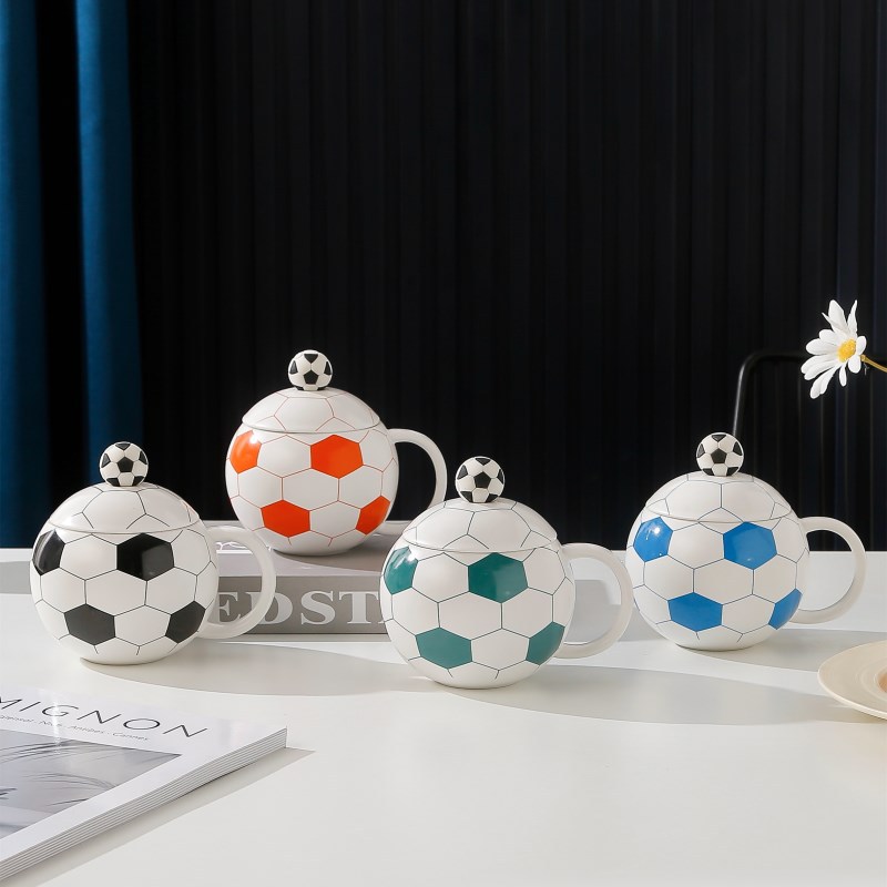 Taza de fútbol de alta apariencia Taza de cerámica con tapa deportes taza de recuerdo taza de agua taza de regalo