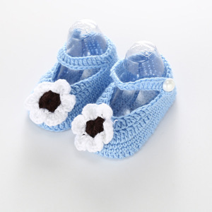 흰 꽃 하늘색 신발