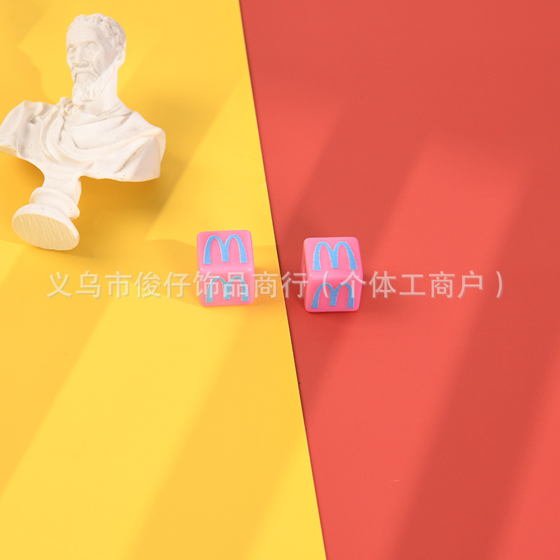 M字母印花大孔方块珠串珠亚克力DIY手机链包包挂件发绳饰品配件|undefined