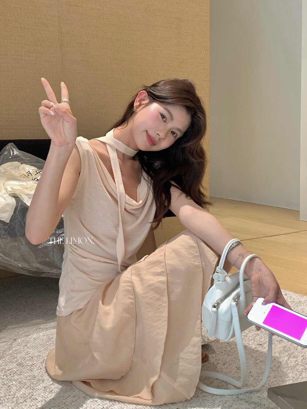 Chân váy midi xếp ly tầng bất đối xứng chất liệu Tencel — màu trắng, Bột cam, màu xám chi tiết 9