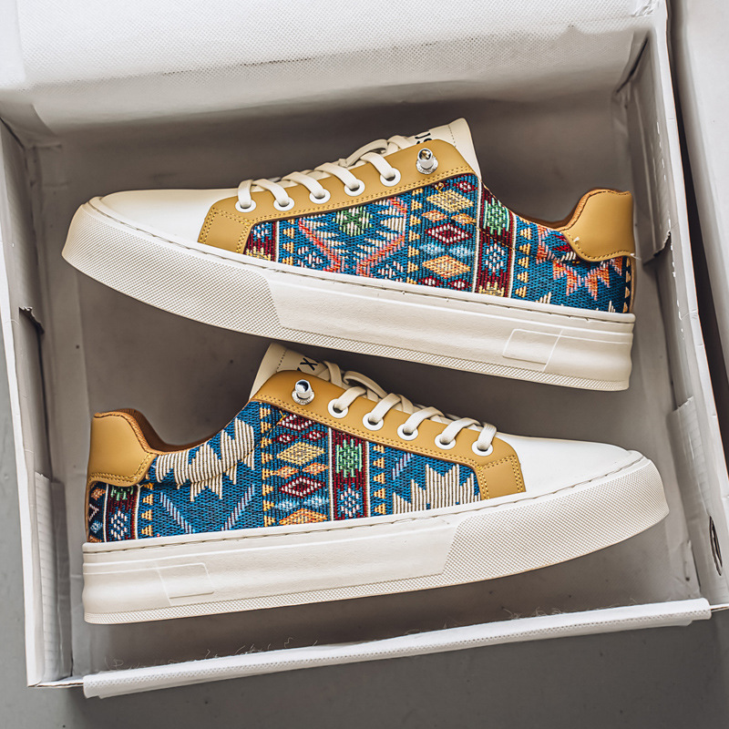 Primavera nuevos zapatos de panel de tela transpirable de cuatro estaciones para hombres, zapatos bajos casuales de todo fósforo para estudiantes de moda, zapatos deportivos de moda para hombres