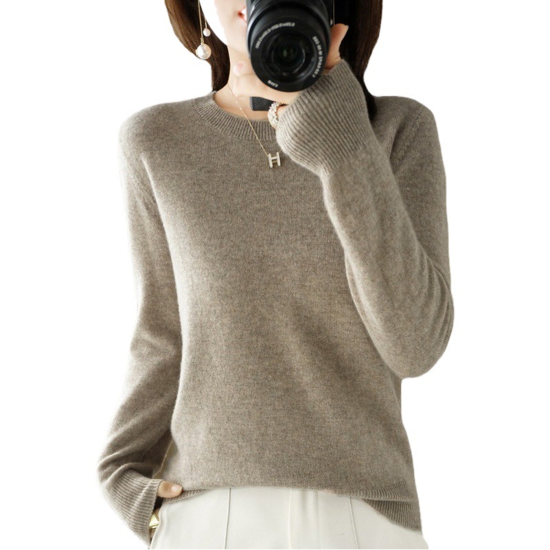 Suéter de cuello redondo para mujer, otoño e invierno, tejido de punto, color sólido, manga larga, estilo delgado, capa base corta, ropa interior versátil.