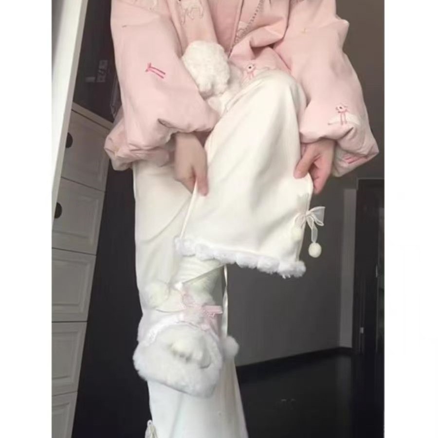 日系冬天裤子软妹秋冬长裤小众时尚洋气甜美减龄少女感学生直筒裤