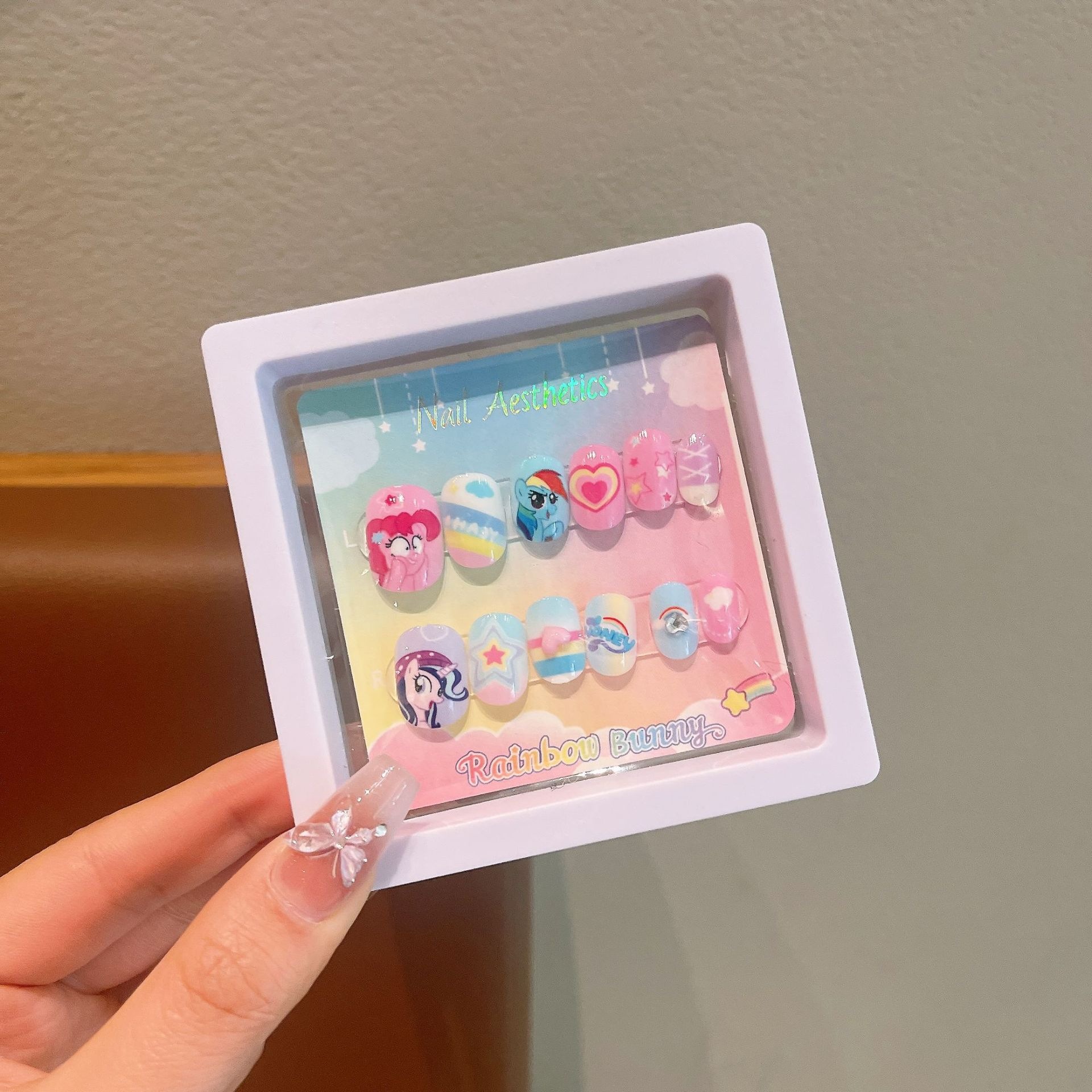 Niños Kulomi dibujos animados bebés usar uñas niñas lindas manicure parches de uñas impermeables para usar