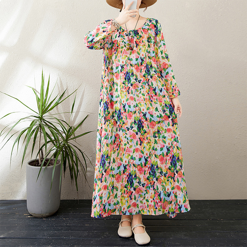 Real Shot of 2025 Early Spring New Style Round Neck Ruched Loose Lazy Dress Minimalist Long-Sleeve Ultra-Long Dress Vacation Style