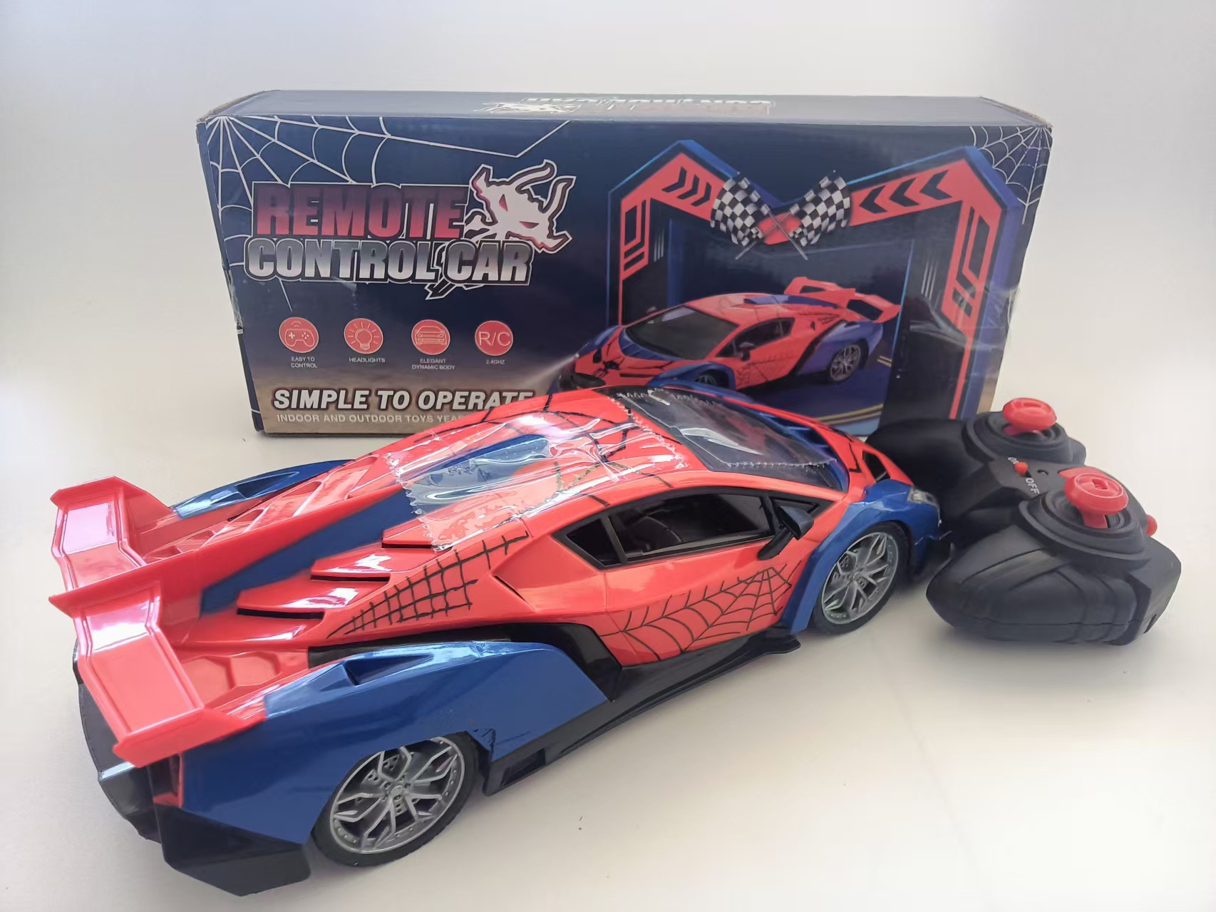 Transfronterizos niños araña control remoto coche Aliexpress rollover truco eléctrico juguetes todoterreno niño torsión coche de carreras