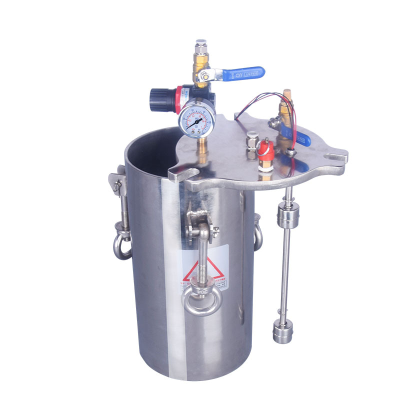 �����ѹ��ͰҺλ����ѹ��Ͱ����Һλ���ر���װ�õ㽺��������Ͱ