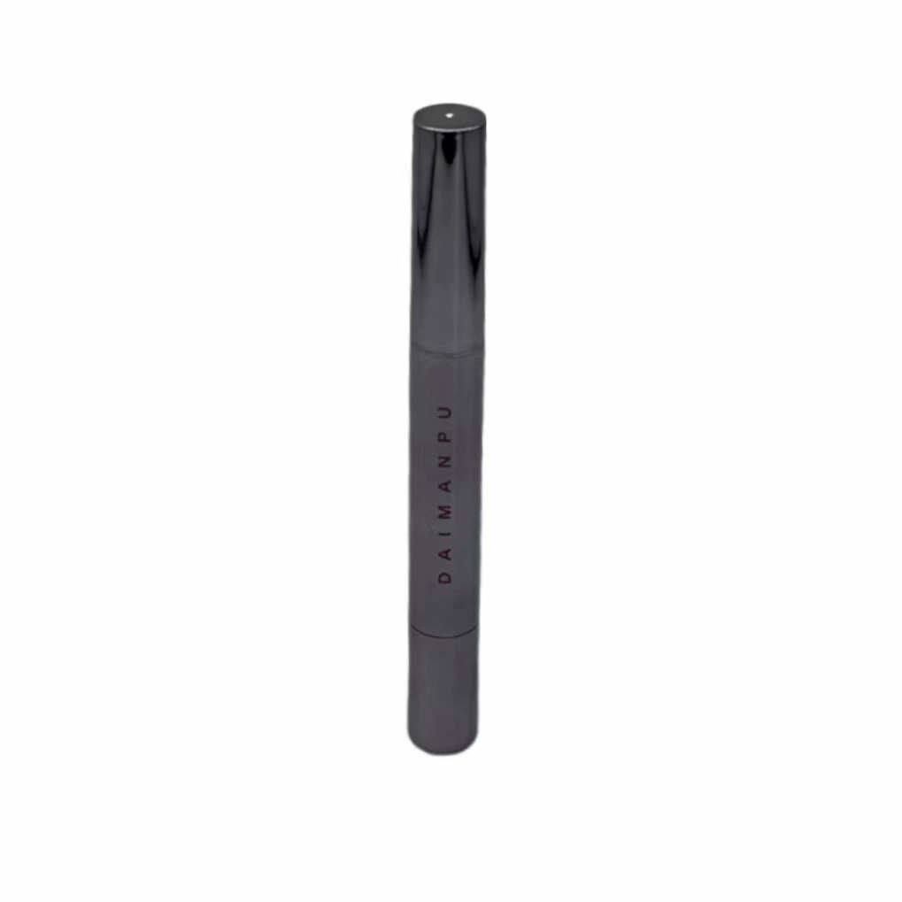 Demi-season lip gloss, nutritious lipstick