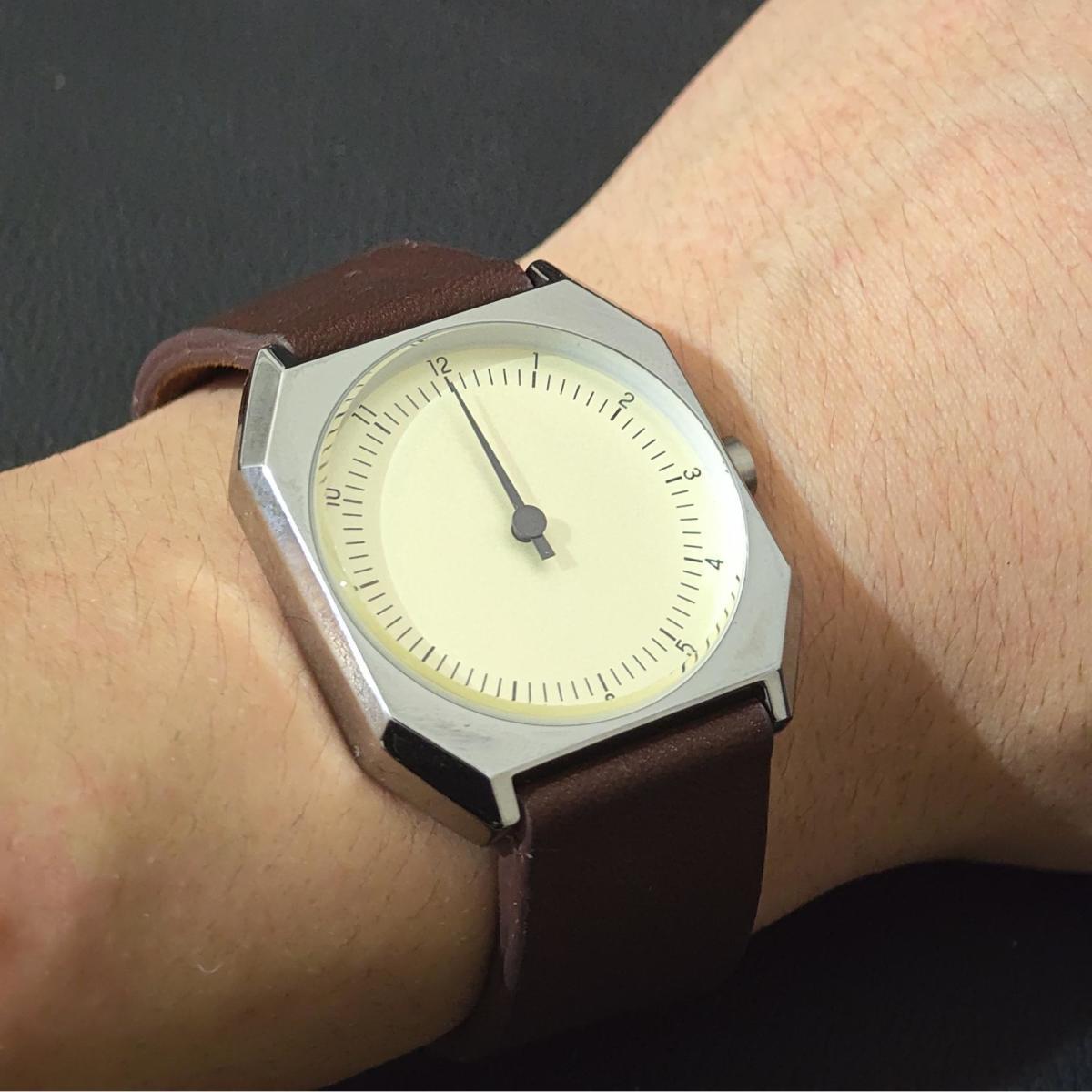 Fashionable Retro Quartz Watch For Men With Protein Leather Strap_voghion.com