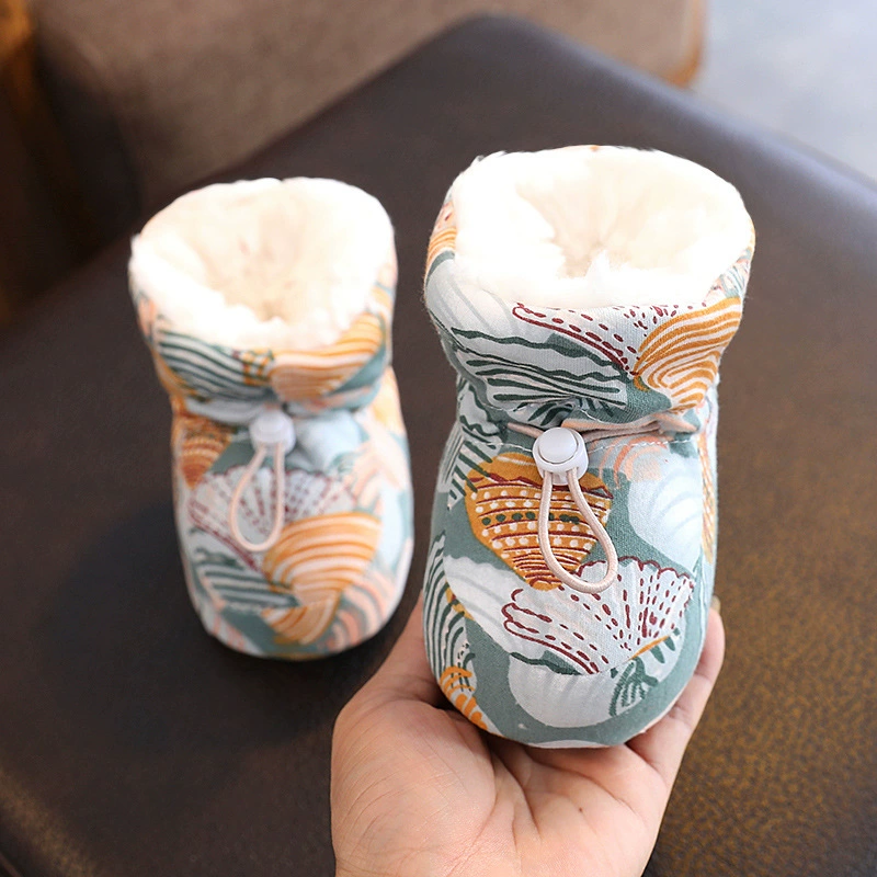 Children's winter keep warm protective lanyard holder for new born, soft sole, 3-12 month