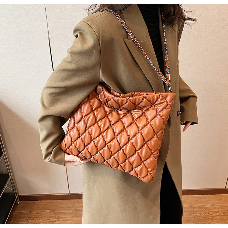 Große Gesteppte Tragetasche Für Damen Geräumige Lingge Schultertasche_voghion.com