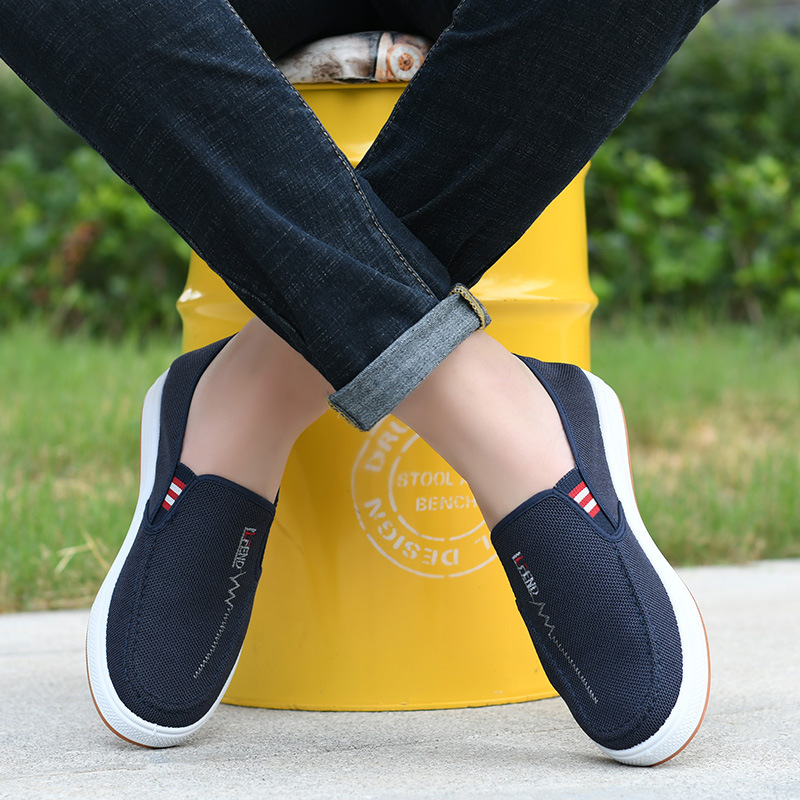 Zapatos de hombre 2023 otoño nuevos zapatos de hombre, un pedal-en viejos zapatos de tela de Beijing, hebilla de zapatos de lona Casuales