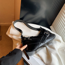 高级时尚新款腋下小众法棍包包女包百搭设计单肩包2024潮气质复古