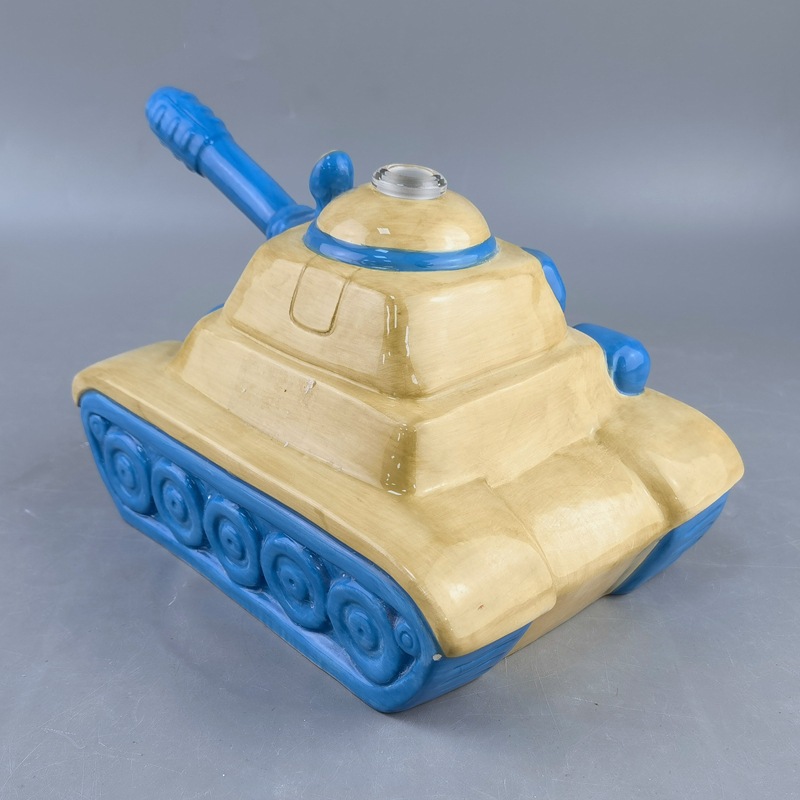 Tanque de cerámica transfronterizo spot juguetes para adultos adornos pato amarillo juguetes automóviles dolomitas bar suministros al por mayor