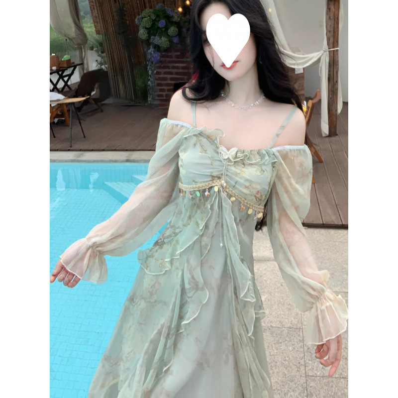 纯欲风法式梦幻朦胧吊带碎花连衣裙露肩晕染海边度假薄荷绿长裙子