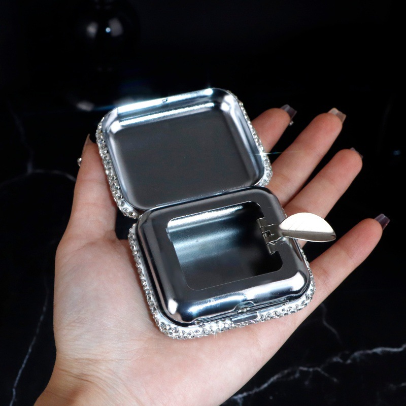 Cross-Border Hot-Selling Rhinestone-Encrusted Ashtray, Exquisite Full-Diamond Anti-Fly Ash Stainless Steel Creative Diamond-Encrusted Car Ashtray with Lid