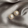 19 Pearl round ear clip