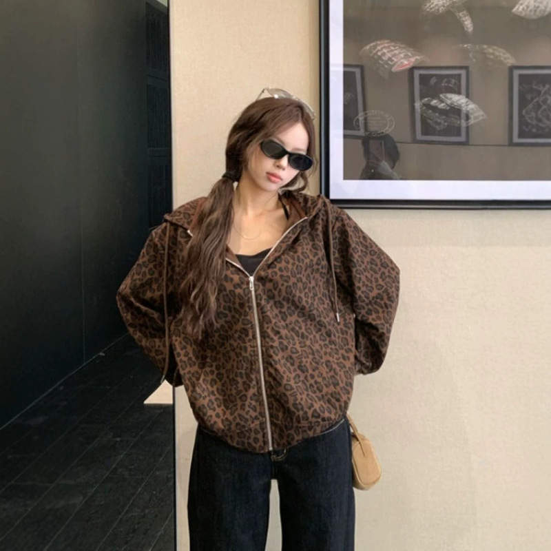 Super stylish early autumn hooded zip-up sweatshirt for women, 2026 new model, long-sleeved, loose, casual style, leopard print jacket, trendy Super stylish early autumn hooded zip-up sweatshirt for women, 2026 new model, long-sleeved, loose, casual style, leopard print jacket, trendy