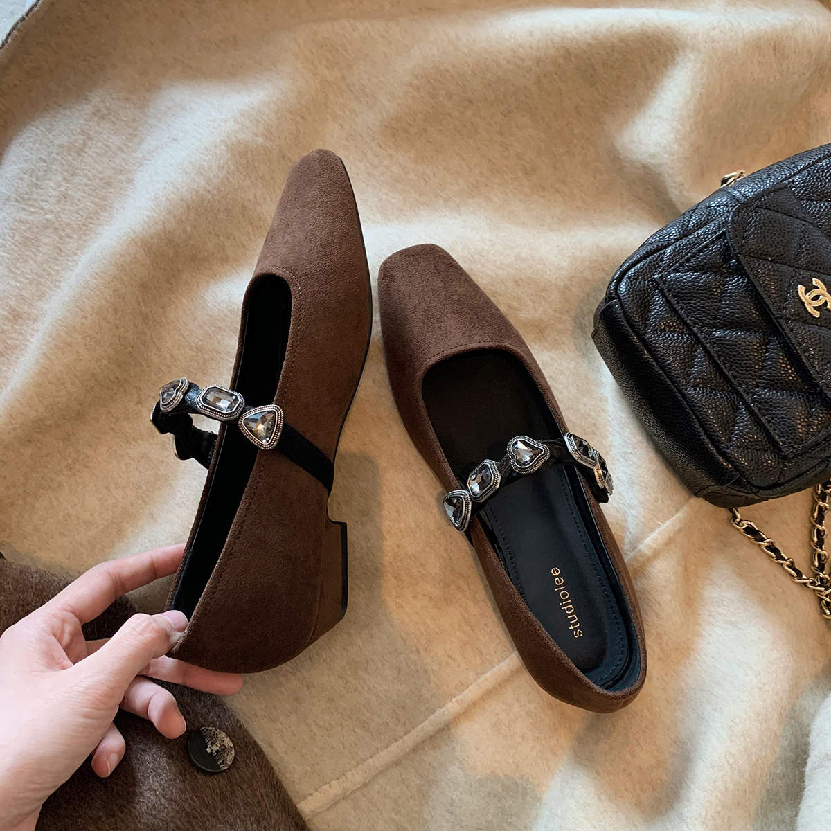 Versión de piel de oveja de la uva madre con el mismo temperamento pequeño cuadrado amor cinturón de diamante superficial zapatos de leopardo de mujer zapatos planos