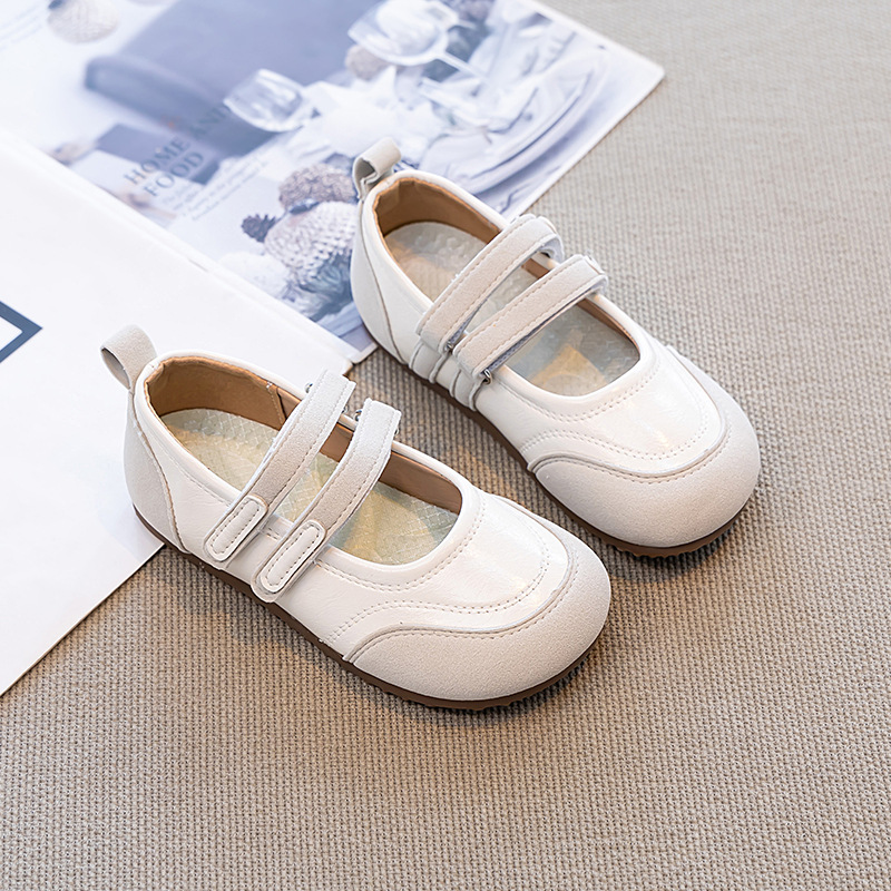 Zapatos de cuero para niñas, zapatos de cuero superficiales de Marizhen, 2025 otoño, nuevos zapatos de belleza de base suave para niñas, zapatos de princesa para niños, moda image 4