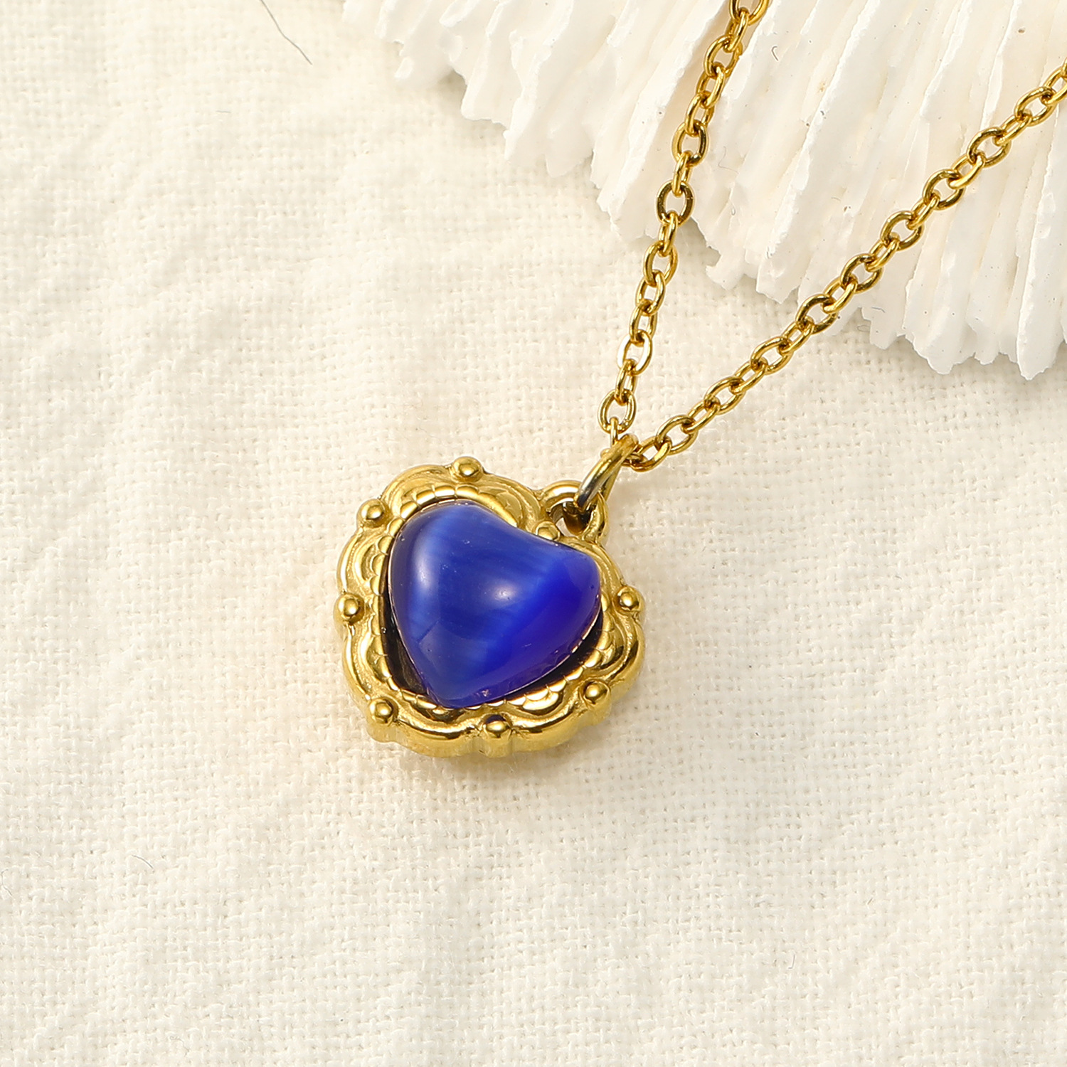 Pendant Necklace Classification Real Gold Plated Heart Shape 304 Stainless Steel Elegant Retro Waterproof Non Tarnish 304 Stainless Steel Pendant Necklace