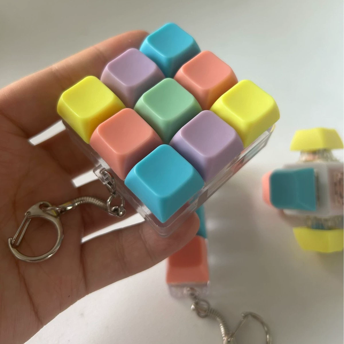 Брелок-игрушка с клавишами (keycap), механический фиджет 1/4/6/9 клавиш, пастельная цепочка