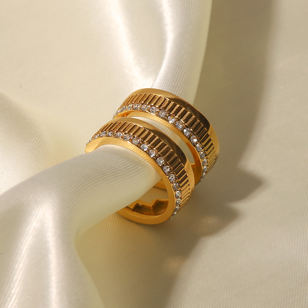 Fashion Geometric Stainless Steel Gold Plated Artificial Diamond Earrings 1 Pair