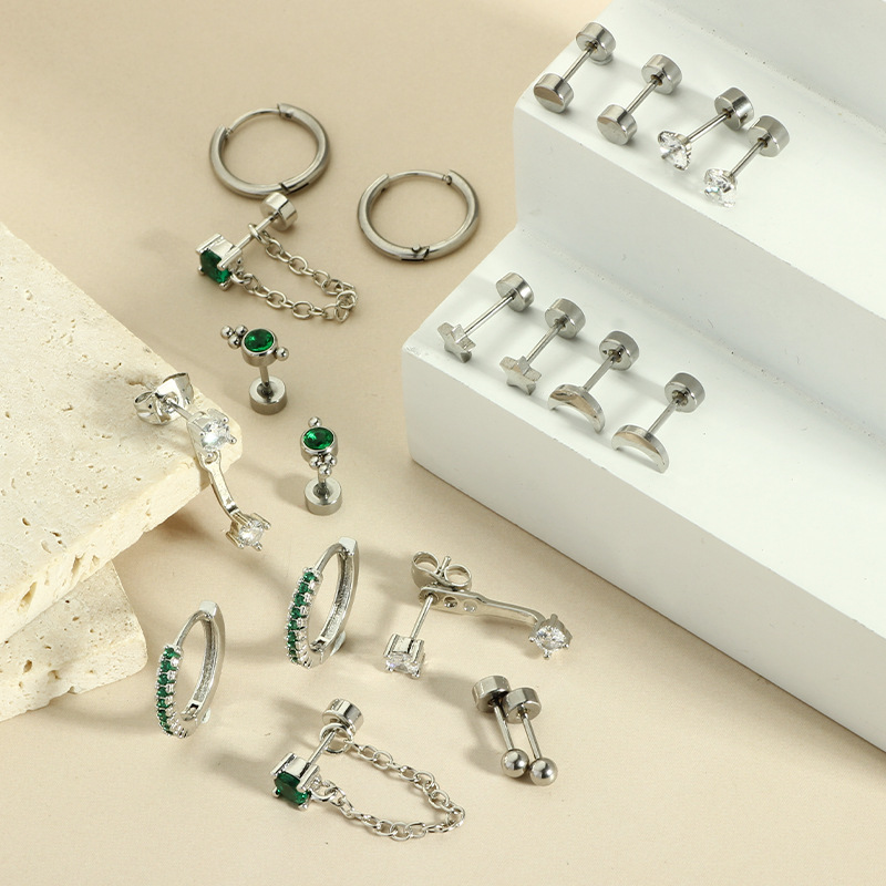 Pointed titanium steel lip stud product view
