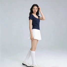 女式针织衫;女式T恤;连衣裙