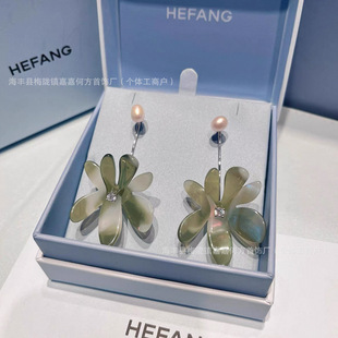 HEFANG何方绽放鸢尾轻奢优雅百搭饰品珍珠耳钉耳环生日礼物-阿里巴巴
