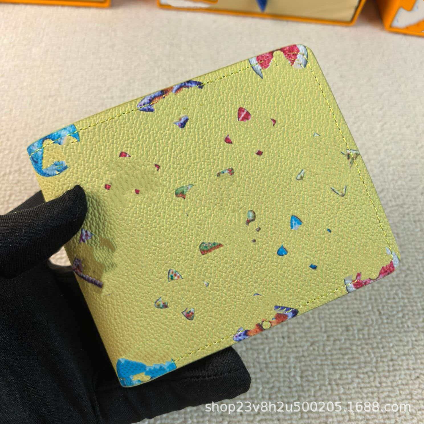 驴钱包卡包丝印卡通护照夹真皮甜甜圈钱夹二折护照包多功能证件包