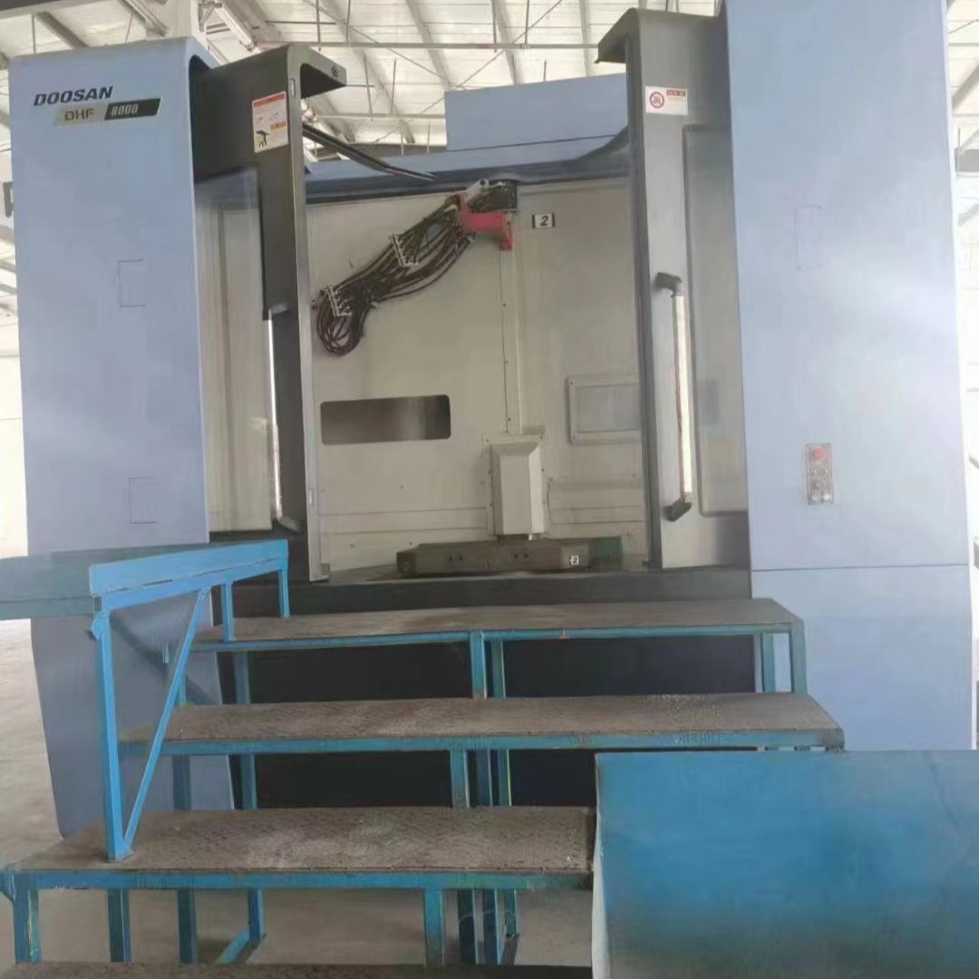 处理二手斗山DHF8000卧式加工中心工件尺寸:2000 设备重量:31000