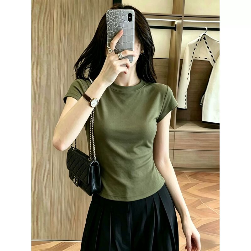 Extremely stylish military green short-sleeve women's t-shirt, 2026 new summer model, slim-fit, flattering, elegant, high-end, regular shoulder top Extremely stylish military green short-sleeve women's t-shirt, 2026 new summer model, slim-fit, flattering, elegant, high-end, regular shoulder top