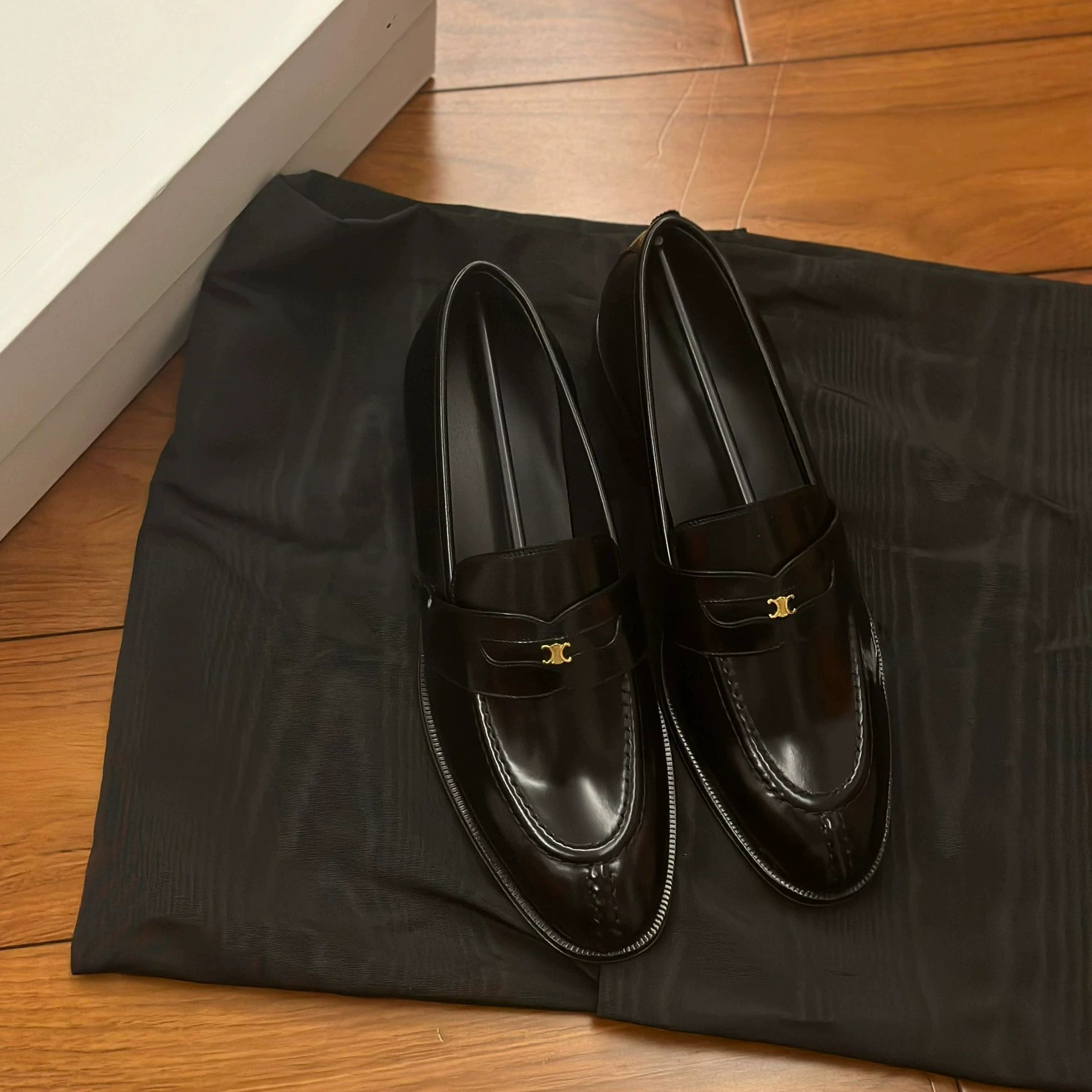 Коровья кожа версия ~ Ретро Триумфальная арка с золотой кнопкой ленивый Lefu обувь одиночные туфли женские маленькие кожаные туфли кожаные плоские туфли