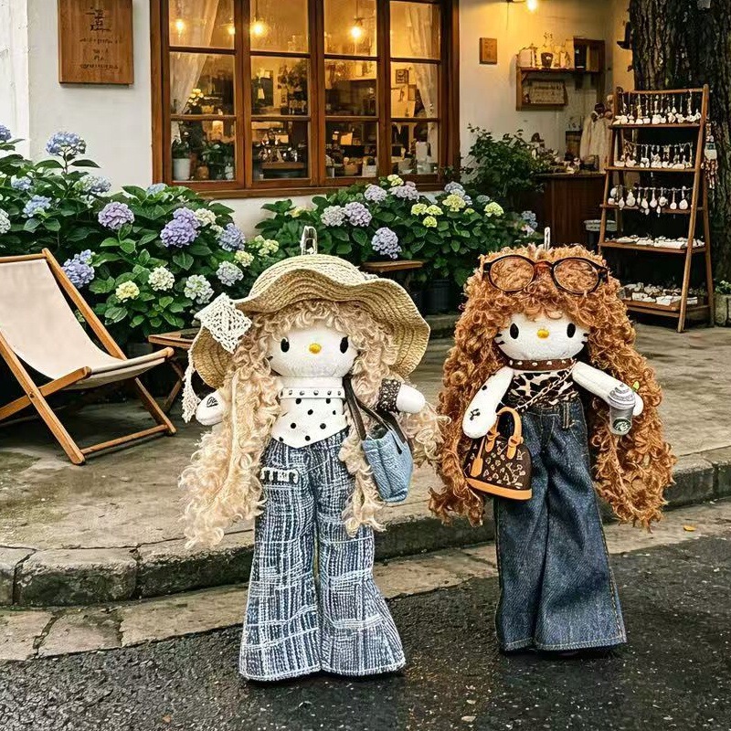 Artistic Retro Street Style Long-Legged Kitty Curly Hair Plush Doll Keychain Pendant Car Decoration Gift Artistic Retro Street Style Long-Legged Kitty Curly Hair Plush Doll Keychain Pendant Car Decoration Gift