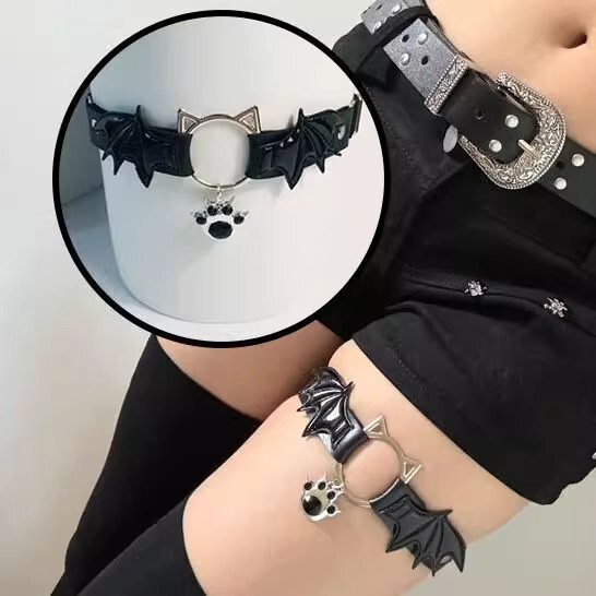Gothic Demon Wings Cat Claw Pendant Leather Leg Ring Leg Strap Sexy Thigh Strap Gothic Demon Wings Cat Claw Pendant Leather Leg Ring Leg Strap Sexy Thigh Strap