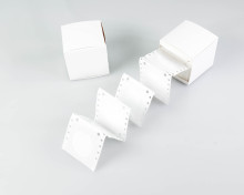 �B�m�Ϊ����bMCE ����w�S�ذ׵׺ڸ������Ĥ 47mm 0.45um