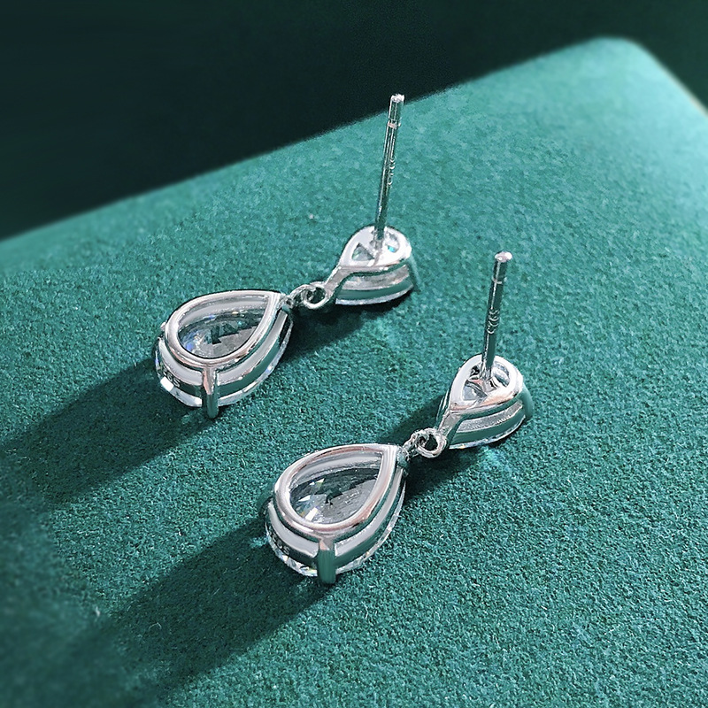 1 Pair Simple Style Commute Water Droplets Sterling Silver Inlay High Carbon Diamond Drop Earrings display picture 5