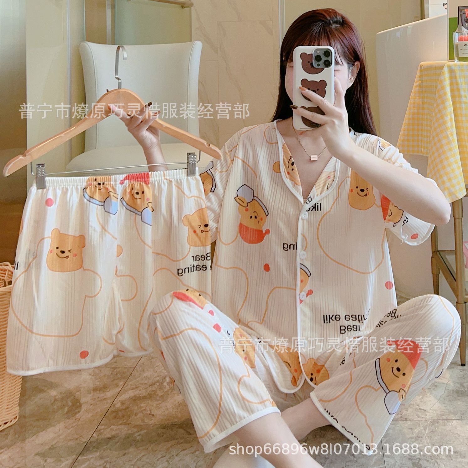 Nuevo estilo pijamas traje de tres piezas de las mujeres pijamas de estilo coreano de verano dulce ins estilo desgaste para el hogar conjunto de tres piezas entrega de una pieza