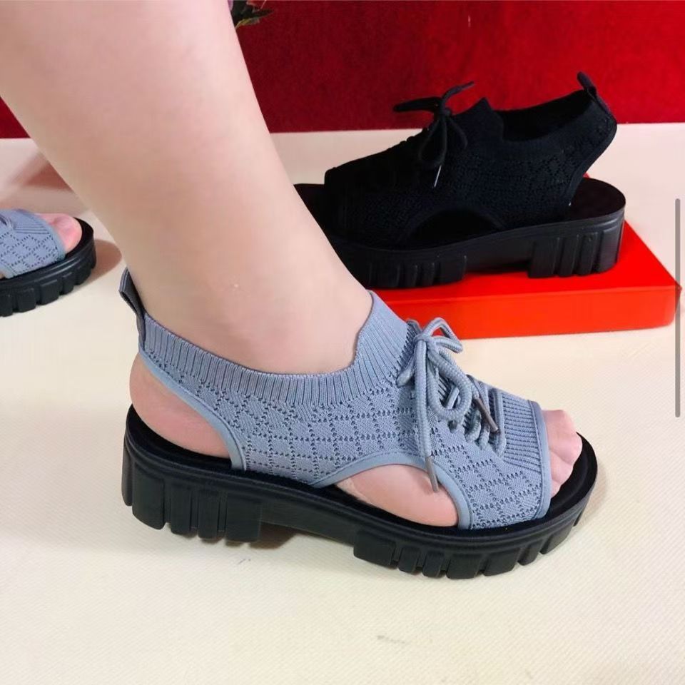 Sandálias de playa de fondo grueso para mujeres verano transpirable tela de tela suave antideslizante zapatos casuales de mujer moda 2025 estilo romano