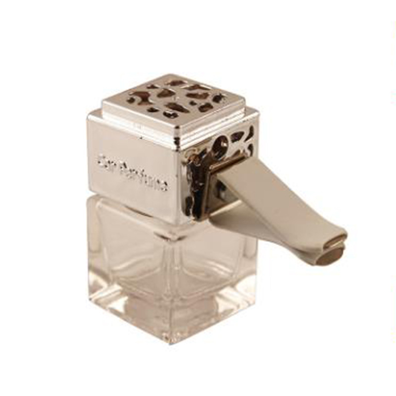 Botella de perfume para automóviles botella vacía auto-agregación aire acondicionado ventilador de salida perfume para automóviles perfume ligero caricatura mujer