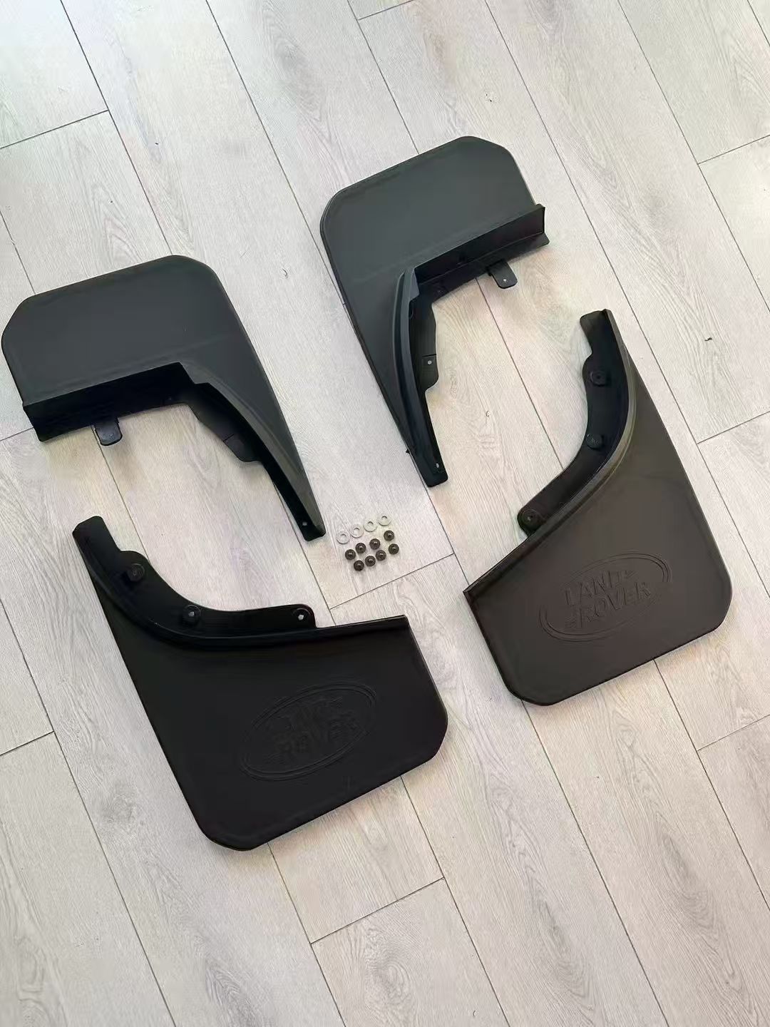 Suitable for 2020 Land Rover Defender Large Mud Flaps, Off-Road Mud Guards, No-Drill Front and Rear Upgrade Modification