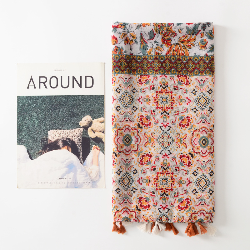 Primavera y verano ligero algodón y lino sensación bufanda Lijiang viaje decorativo chal estilo étnico costura flor bufanda para las mujeres